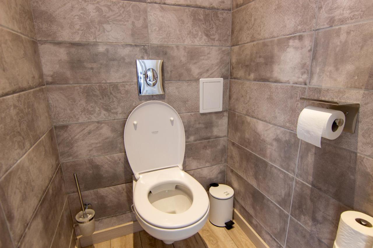 Cocon D'Hiver - Netflix & Wifi - Parking Gratuit - Check-In 24H24 - Kit Bebe Inclus - Emplacement Velos - Goodmarning Chalons en Champagne Bagian luar foto