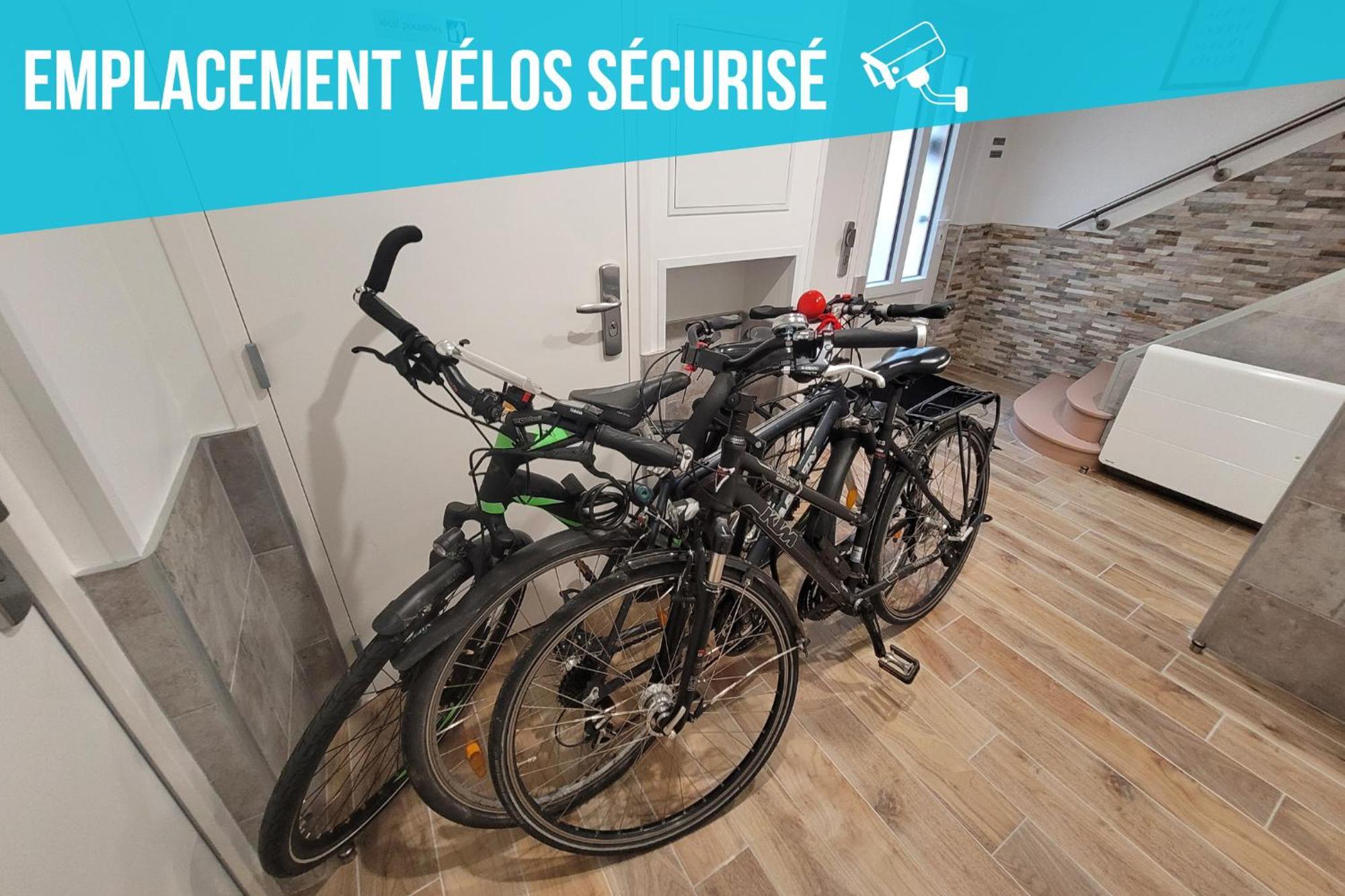 Cocon D'Hiver - Netflix & Wifi - Parking Gratuit - Check-In 24H24 - Kit Bebe Inclus - Emplacement Velos - Goodmarning Chalons en Champagne Bagian luar foto
