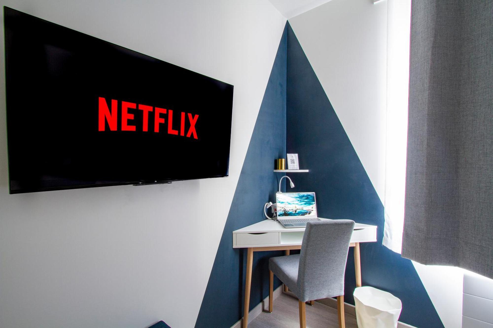 Cocon D'Hiver - Netflix & Wifi - Parking Gratuit - Check-In 24H24 - Kit Bebe Inclus - Emplacement Velos - Goodmarning Chalons en Champagne Bagian luar foto
