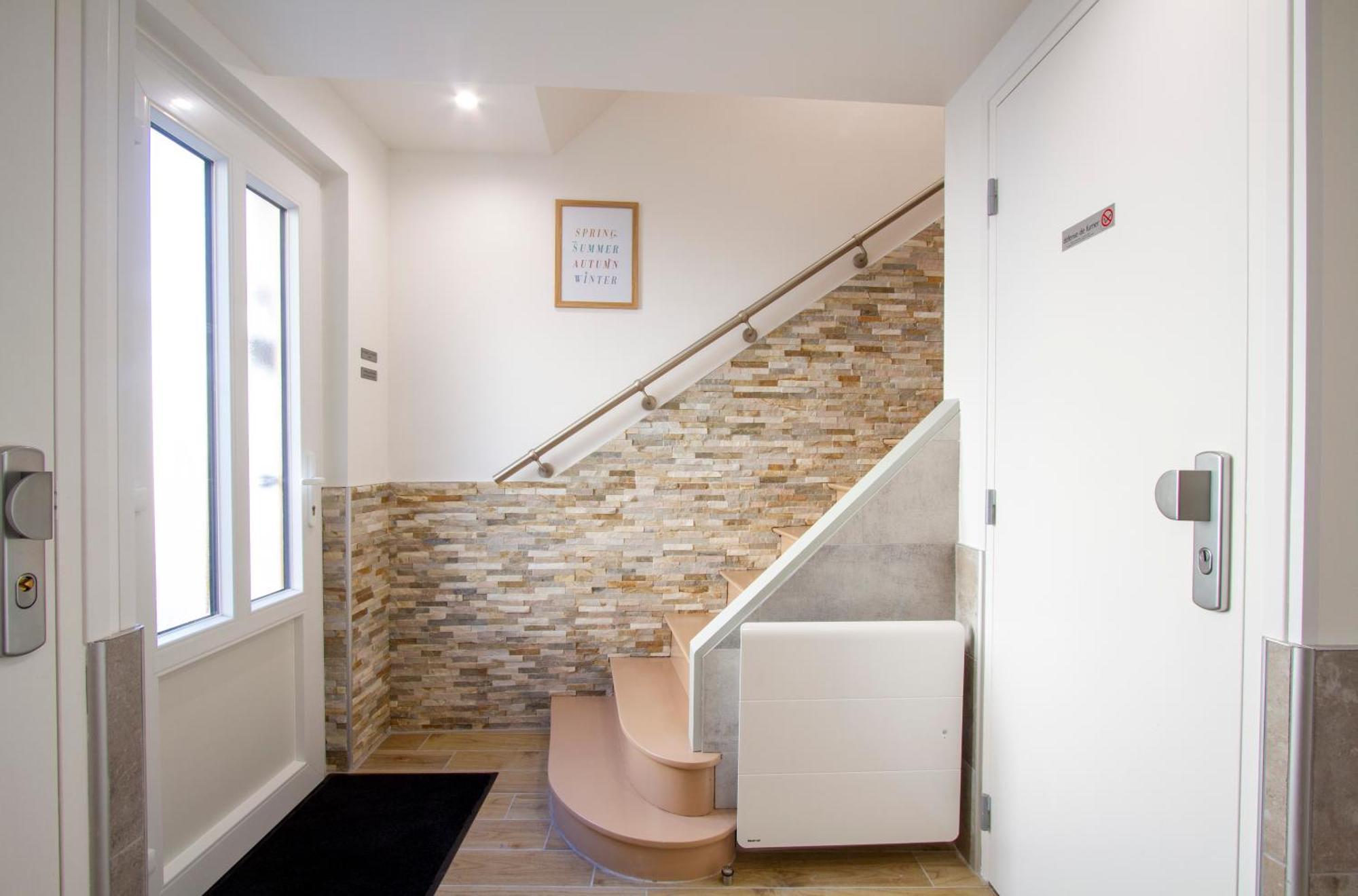 Cocon D'Hiver - Netflix & Wifi - Parking Gratuit - Check-In 24H24 - Kit Bebe Inclus - Emplacement Velos - Goodmarning Chalons en Champagne Bagian luar foto